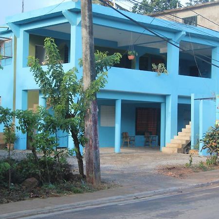 Luiggi Hostel Лас Терренас Экстерьер фото