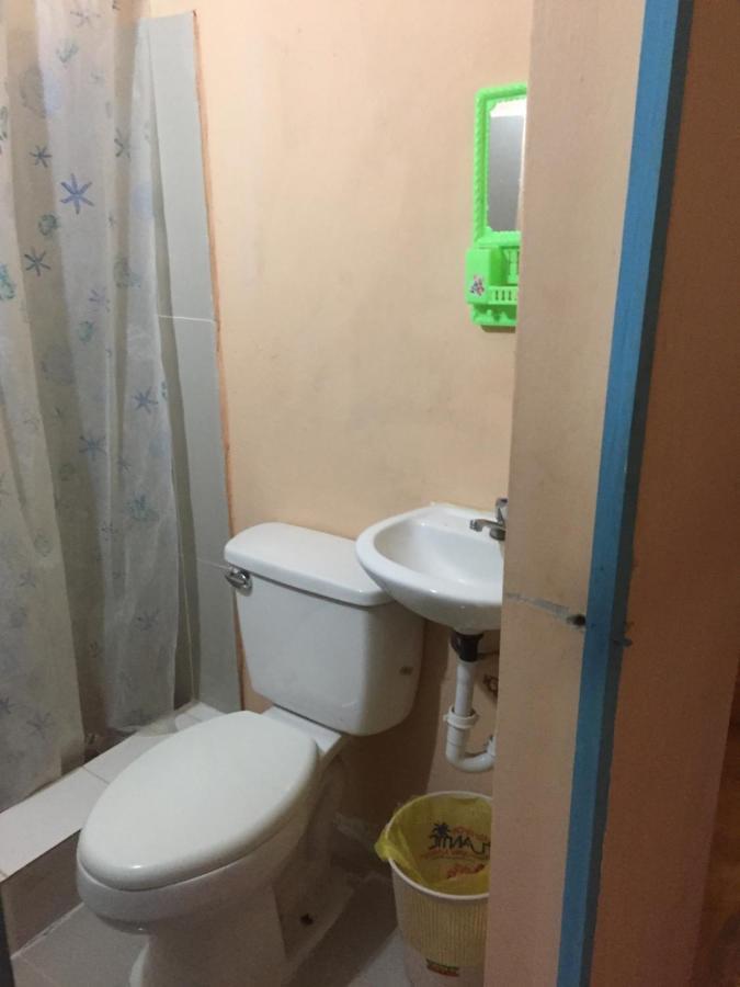 Luiggi Hostel Лас Терренас Экстерьер фото